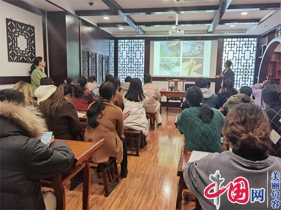 助力鄉村振興——高素質(zhì)農民茶葉培訓班在句容圖書(shū)館開(kāi)班