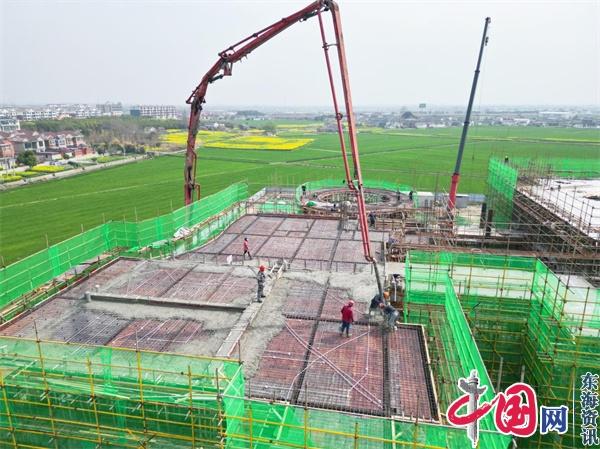 順利封頂 興化市周莊鎮幼兒活動(dòng)中心建設跑出“加速度”