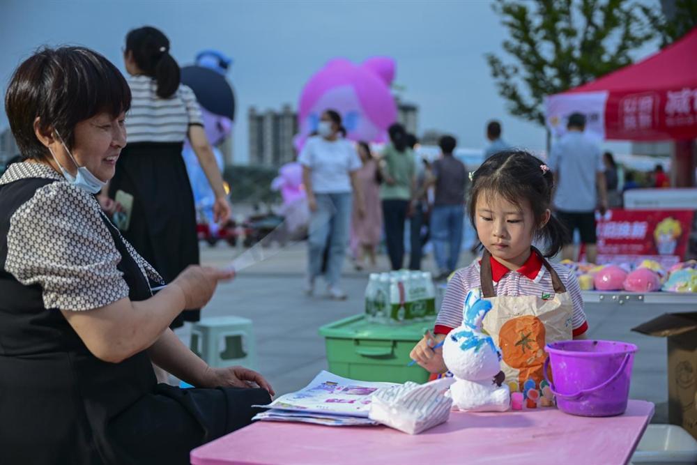 金湖：吃喝游購“夏”荷都——“金’情消費 樂(lè )享湖城”夏季促消費活動(dòng)火爆來(lái)襲！